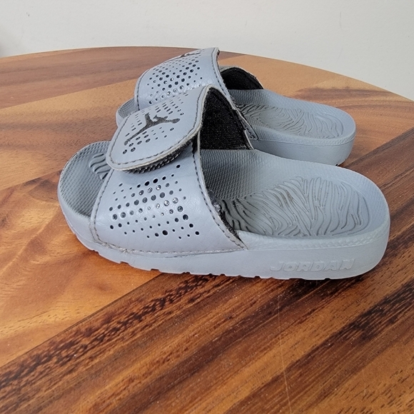 Jordan Hydro 5 Kids Gray Slide Sandals Size 7C - Picture 7 of 14